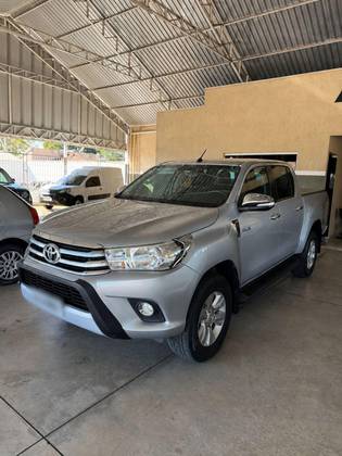 TOYOTA HILUX 2.8 SRV 4X4 CD 16V DIESEL 4P AUTOMÁTICO